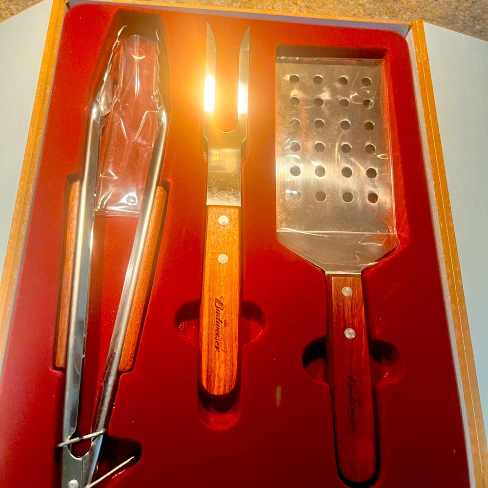 New in Box - 3 Piece Budweiser Grilling Set Pickup Set in Box.